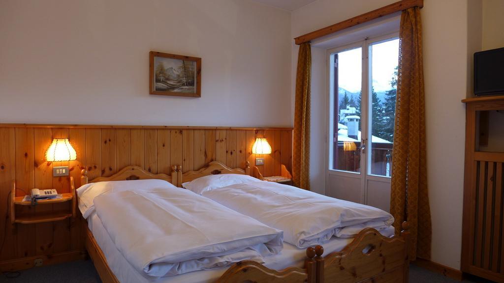 Hotel Bellaria - Cortina D'Ampezzo Room photo